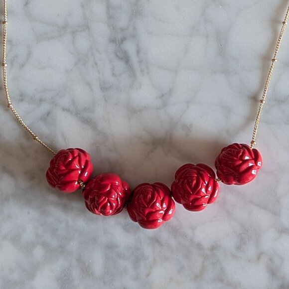 Whimsical Rose Bead Necklace with decorative chain - Picture 2 of 3